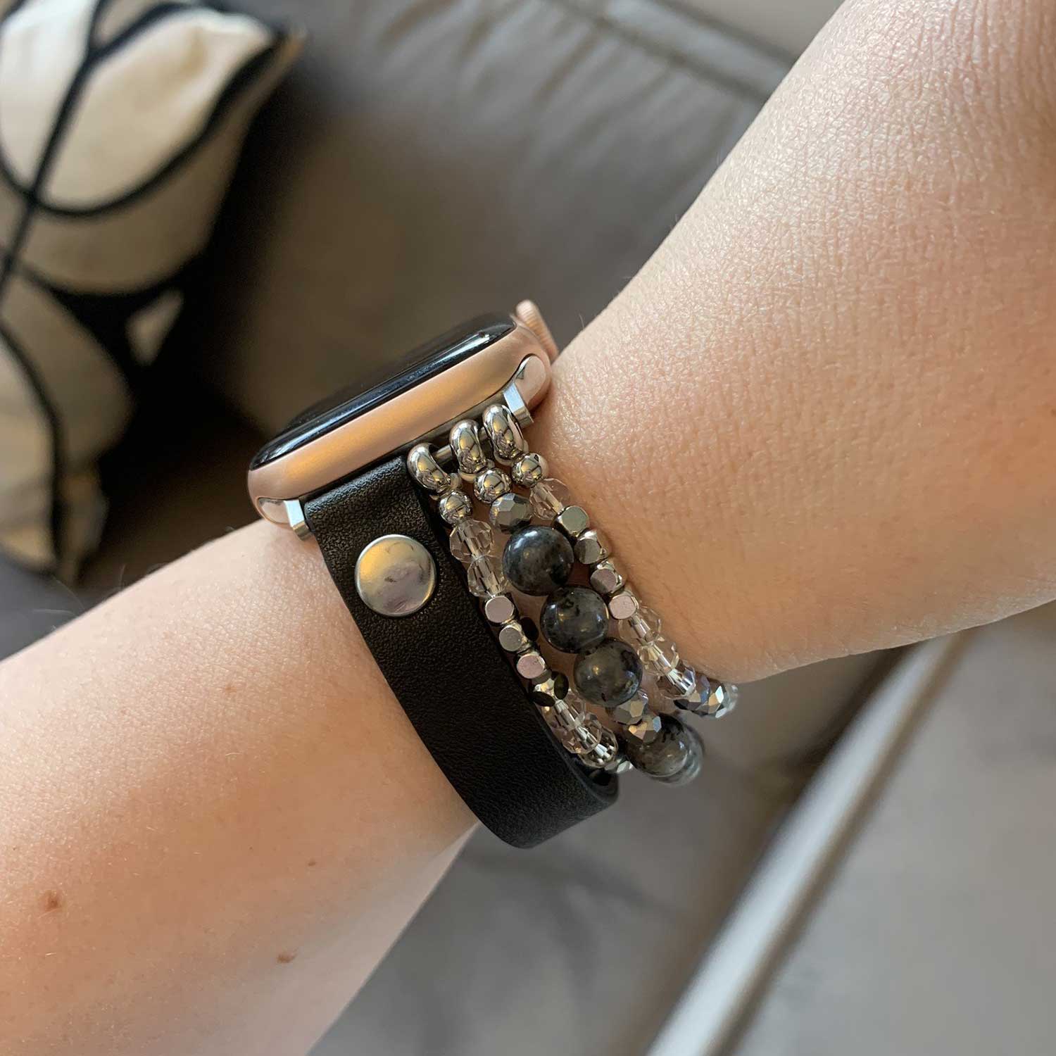 Cinturino gioiello in pelle per Apple Watch - nero