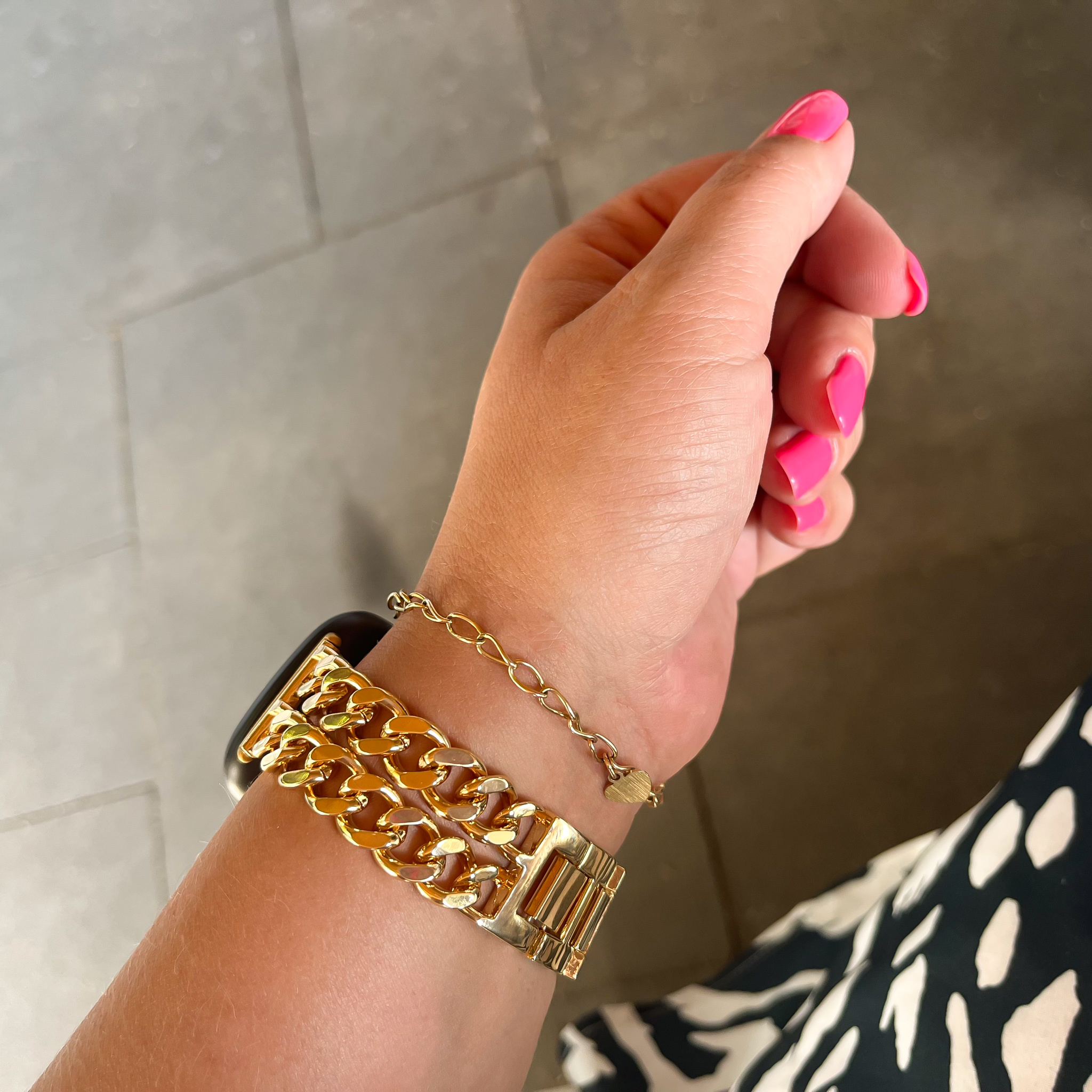 Cinturino a maglie in acciaio con cowboy per Fitbit Versa 3 / Sense - oro
