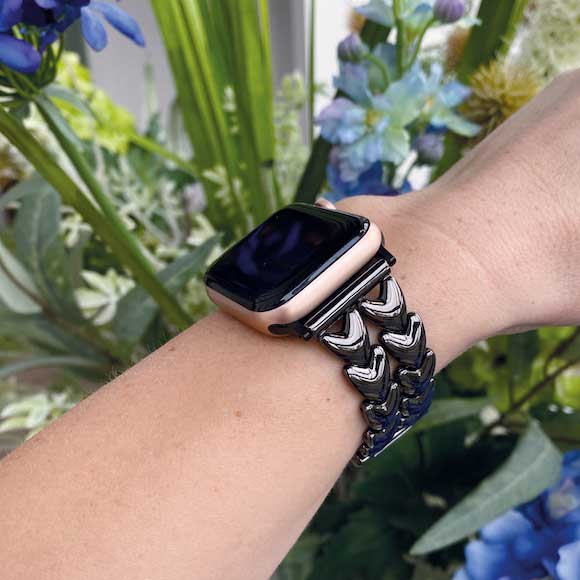 Cinturino a maglie in acciaio a forma di cuore per Apple Watch - nero