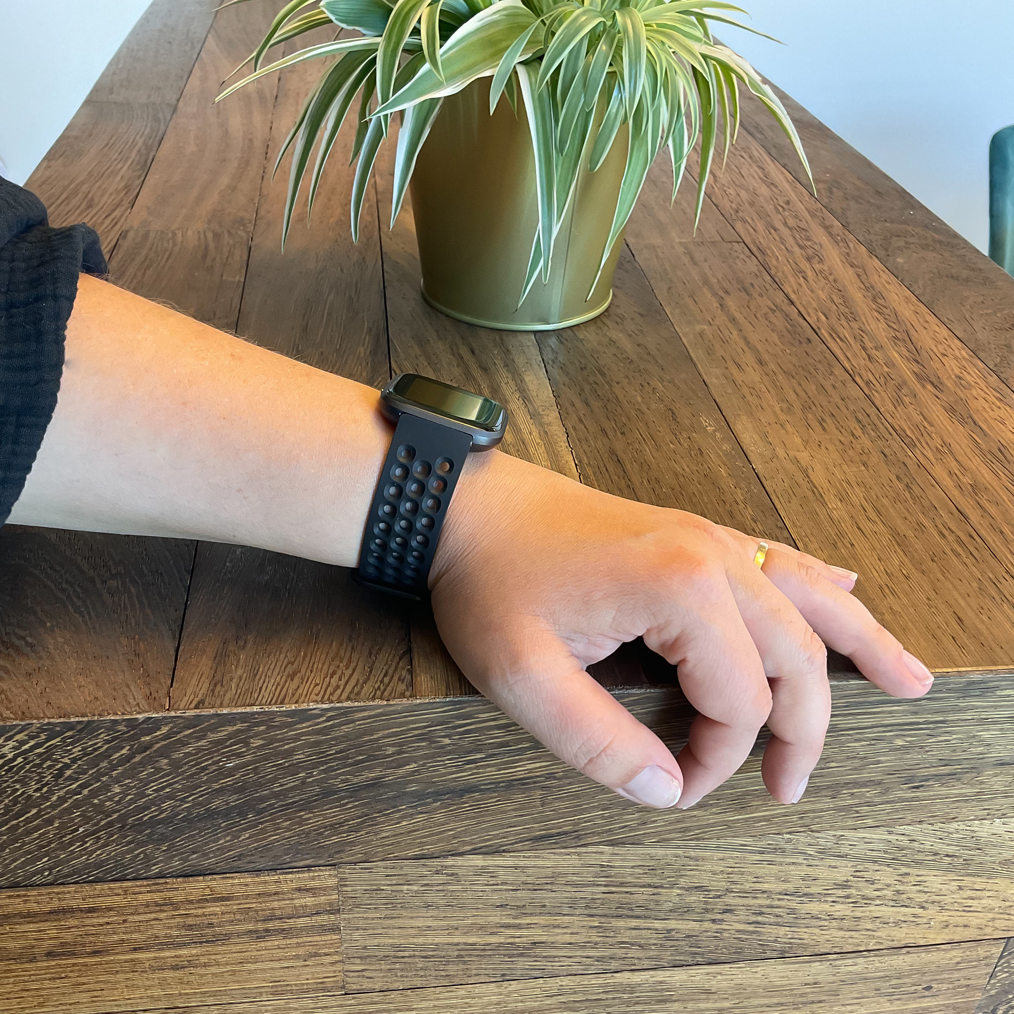 Cinturino sport point per Fitbit Versa - nero