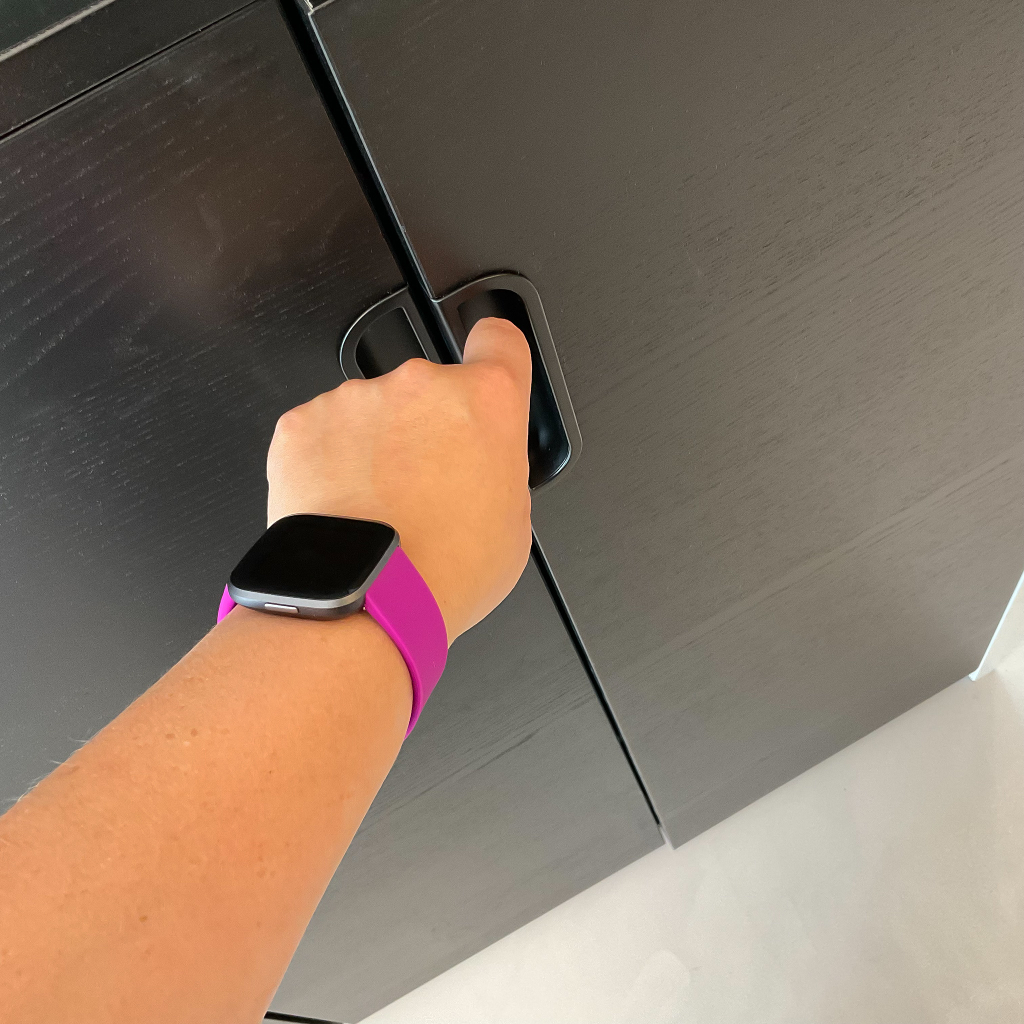 Cinturino sport per Fitbit Versa - viola