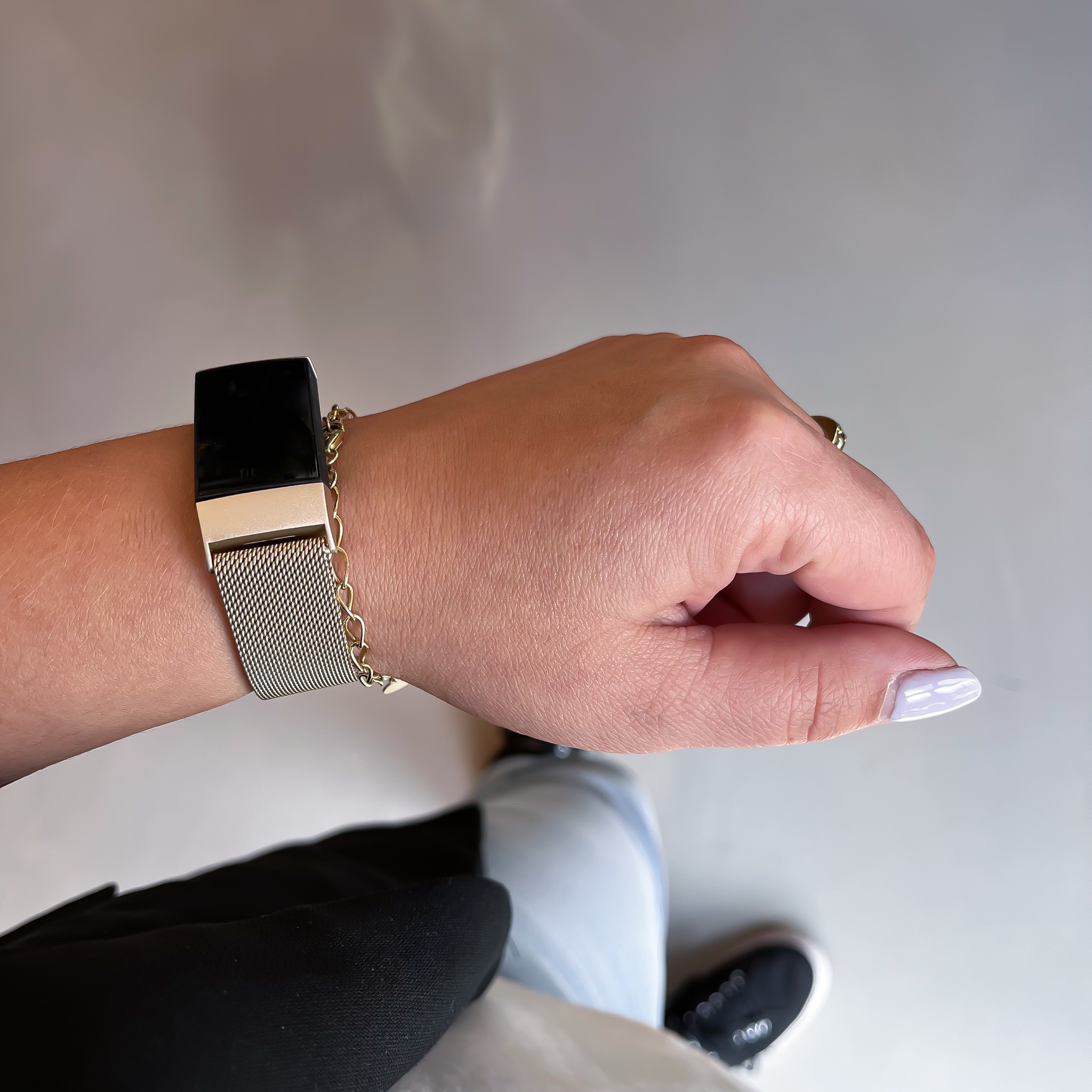Cinturino loop in maglia milanese per Fitbit Charge 3 & 4 - champagne