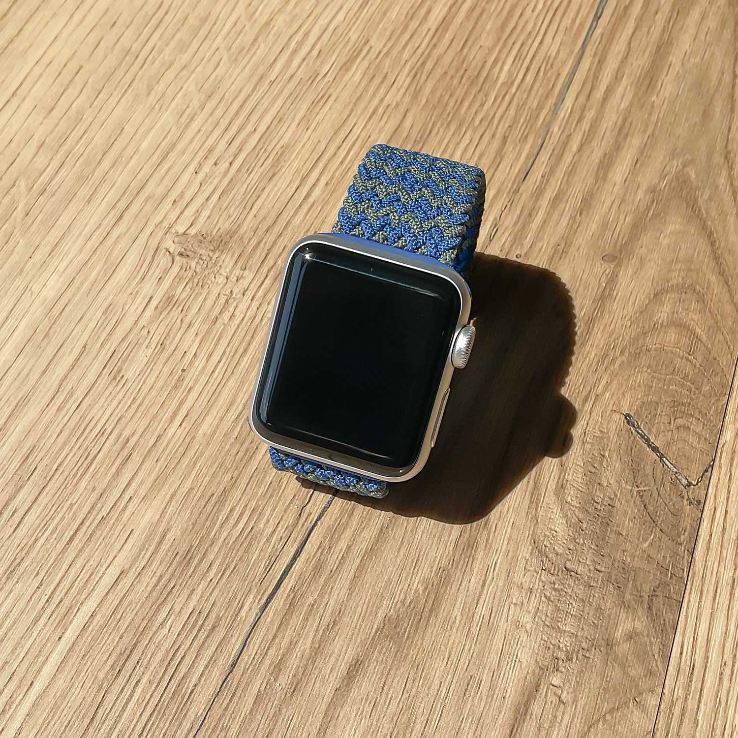 Cinturino Solo intrecciato in nylon per Apple Watch - mix blu verde