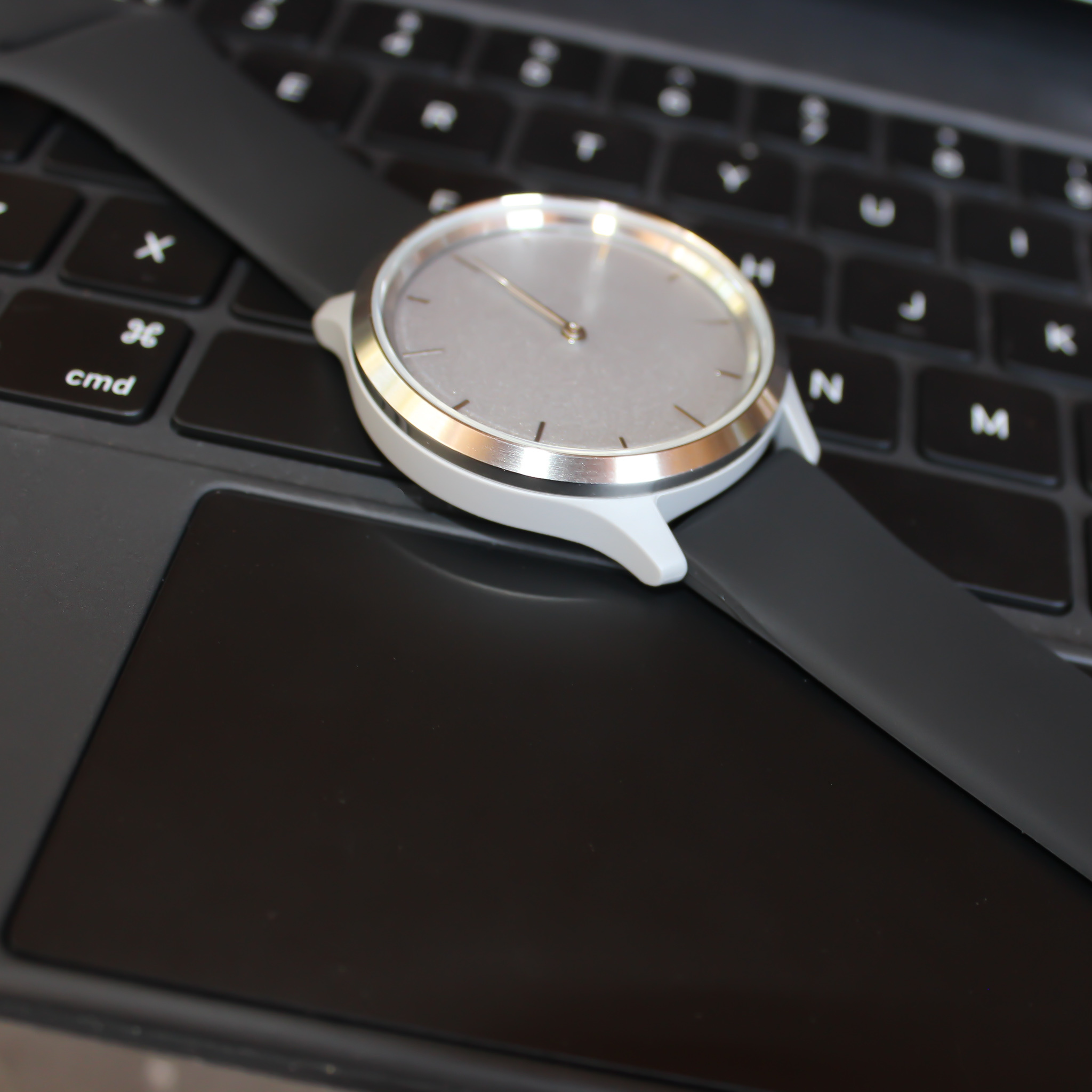 Cinturino sport in silicone per Garmin Vivoactive / Vivomove - nero