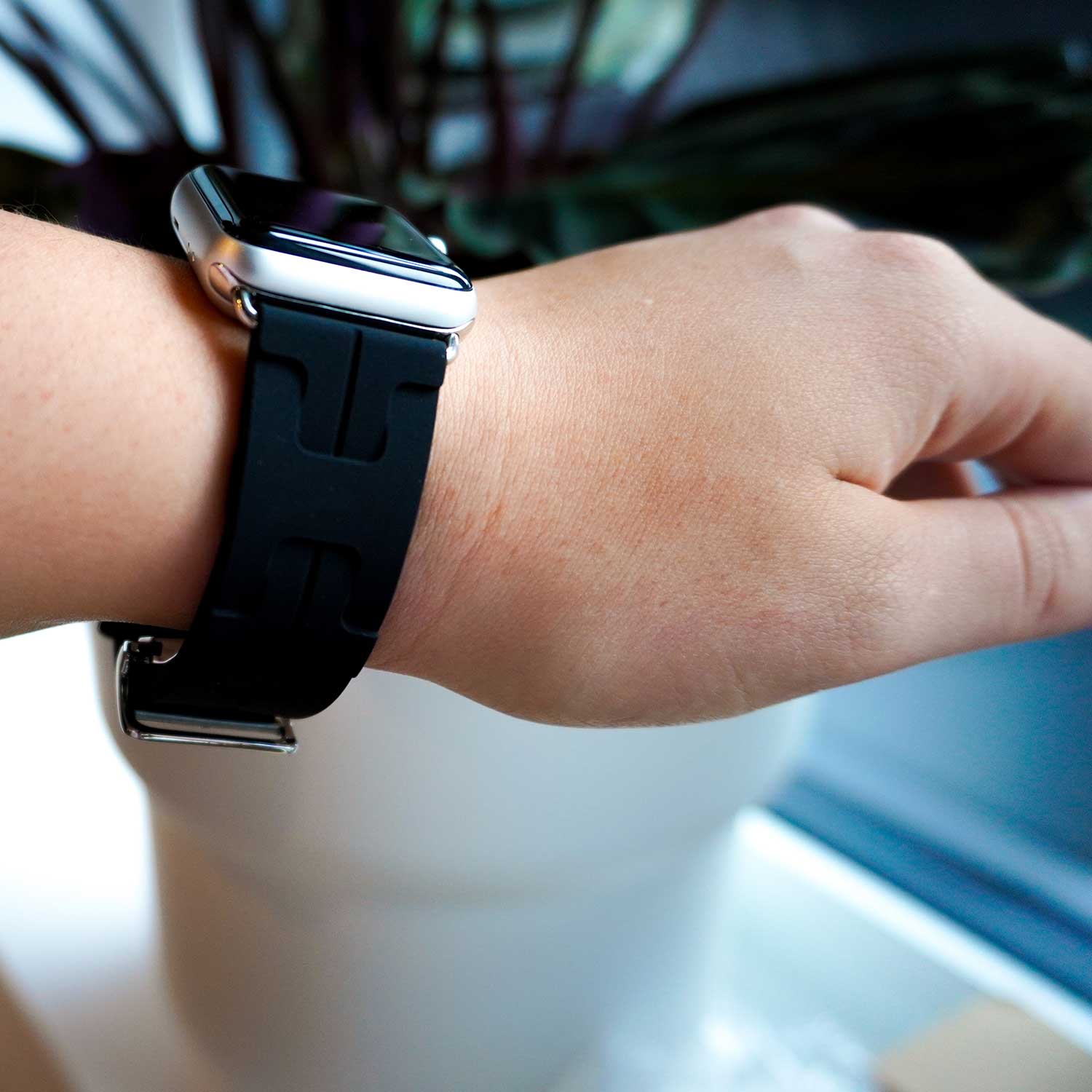 Cinturino sport Hermès simple tour kilim Apple Watch - nero