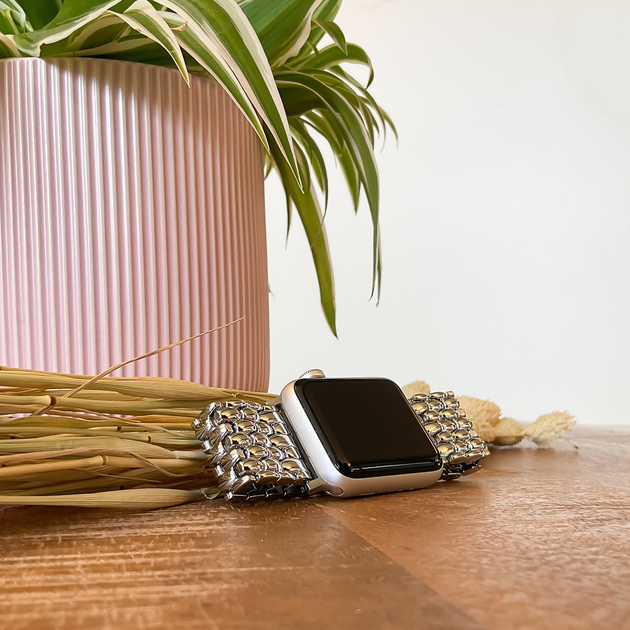 Cinturino a maglie in acciaio con drago Apple Watch - argento