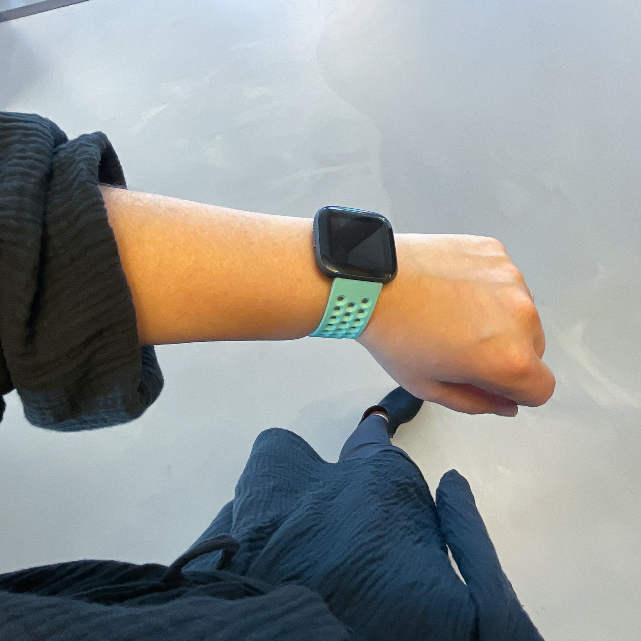 Cinturino sport point per Fitbit Versa - azzurro