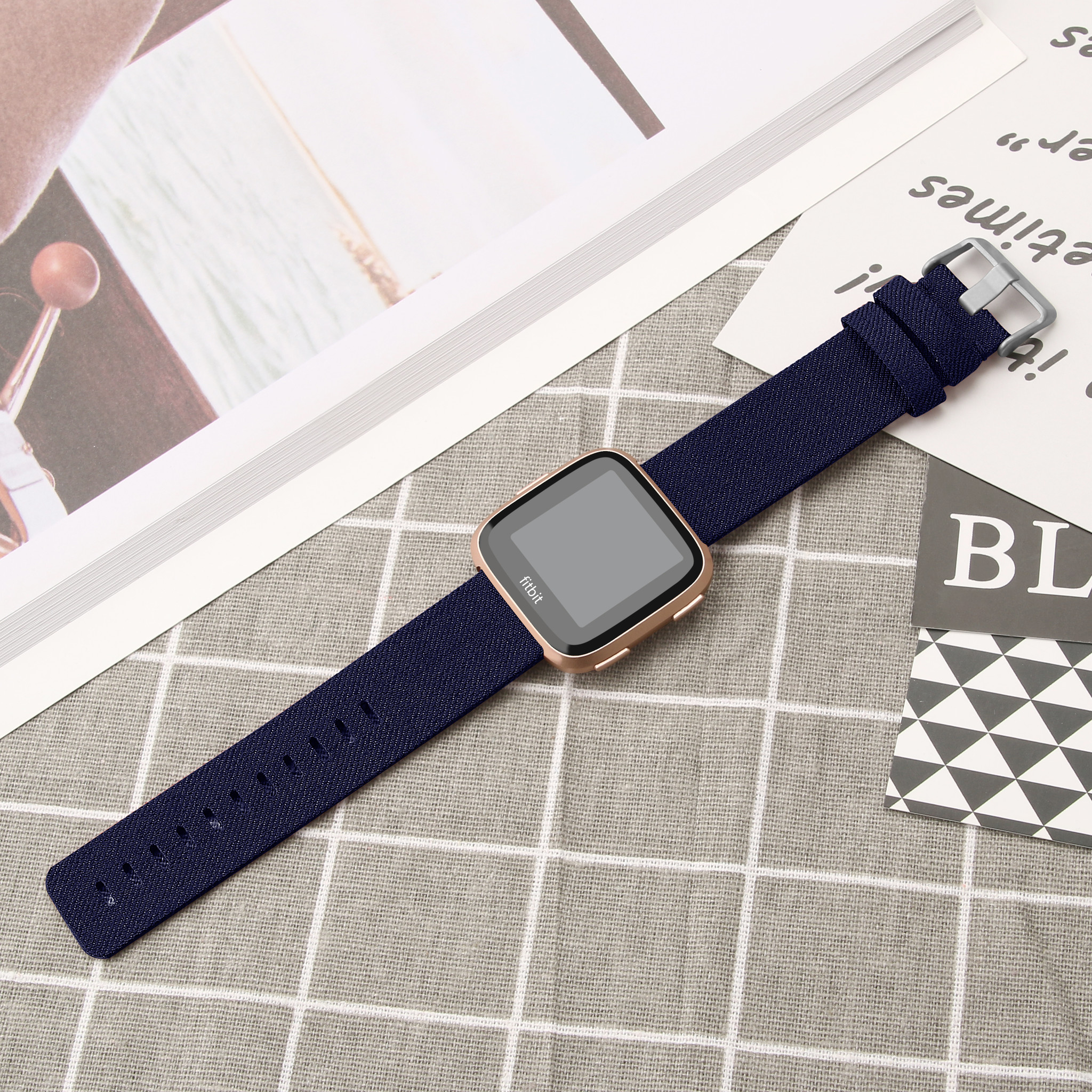 Cinturino con fibbia in nylon per Fitbit Versa - blu