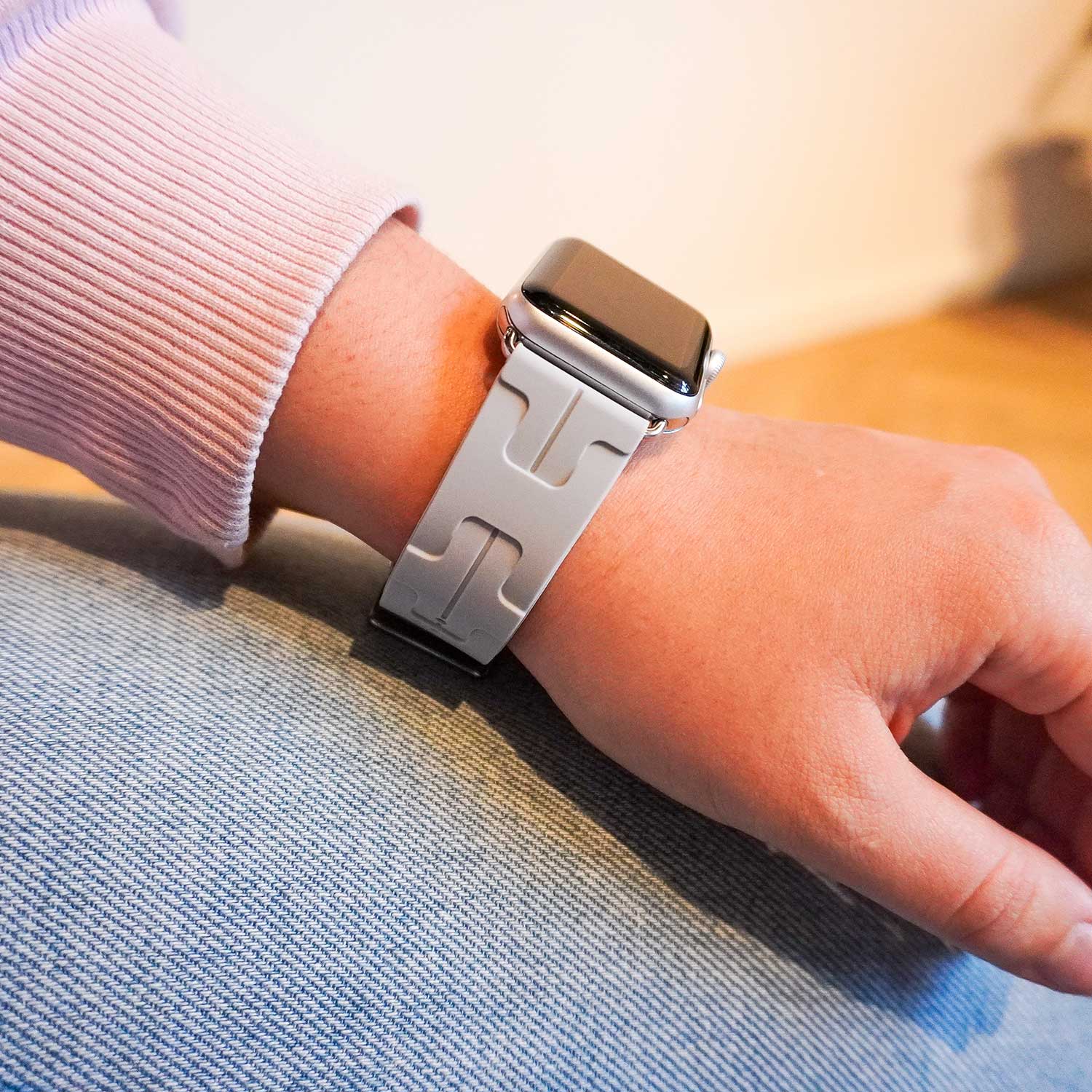 Cinturino sport Hermès simple tour kilim Apple Watch - grigio