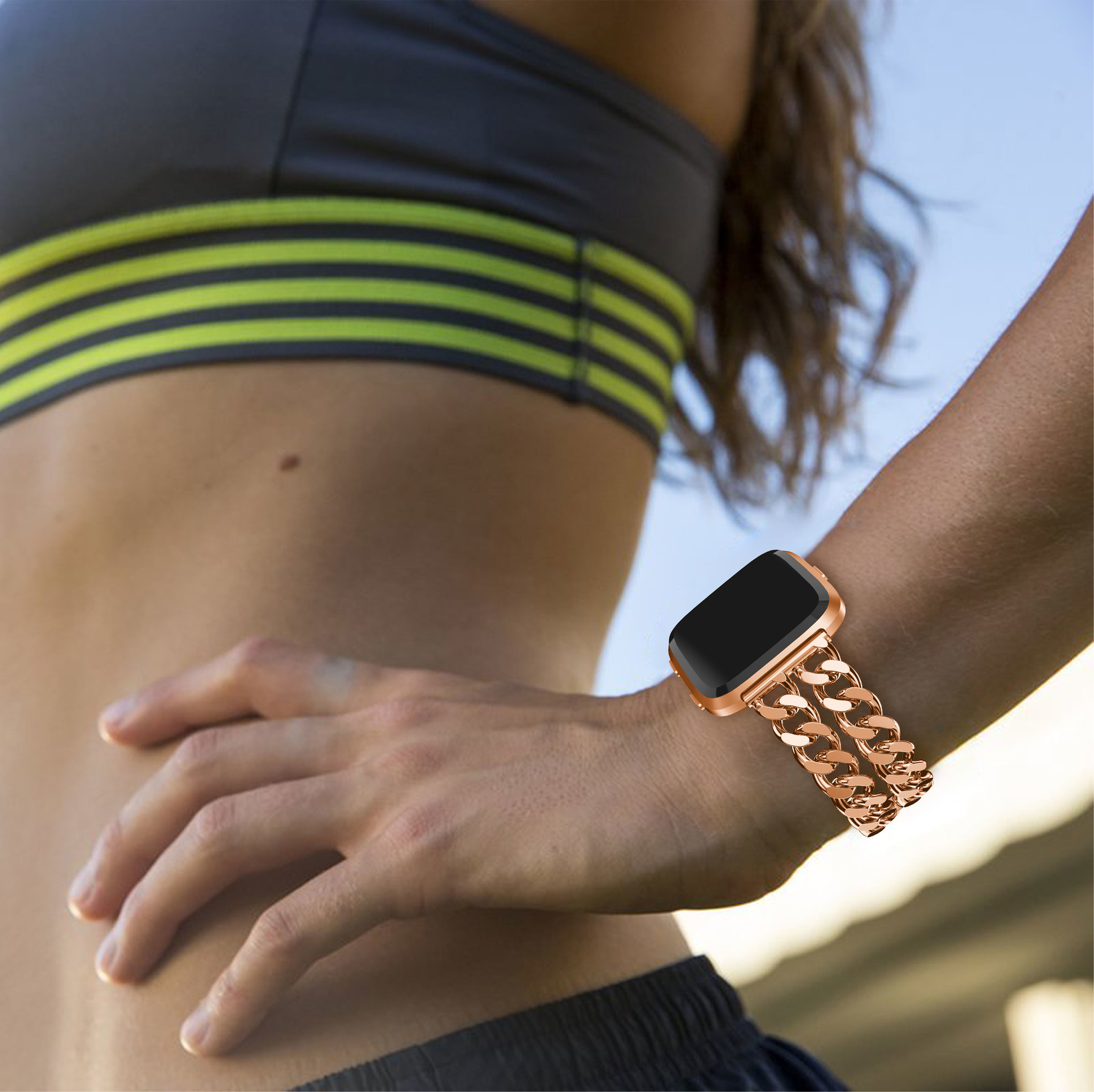 Cinturino a maglie in acciaio con cowboy per Fitbit Versa - oro rosa