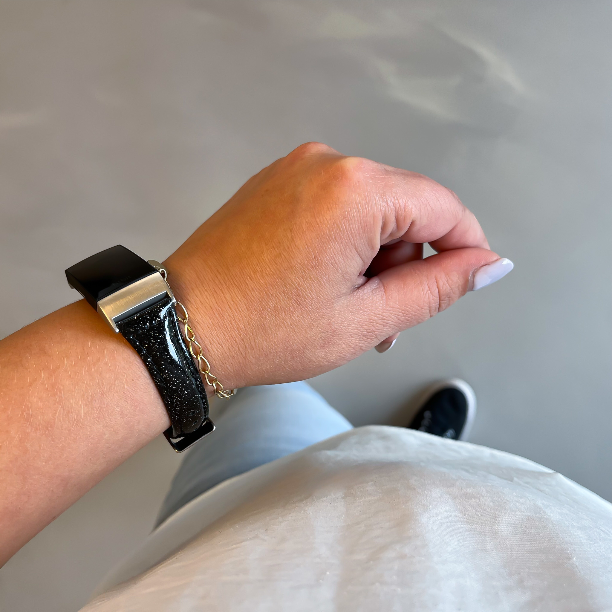 Cinturino in pelle glitter per Fitbit Charge 3 & 4 - nero
