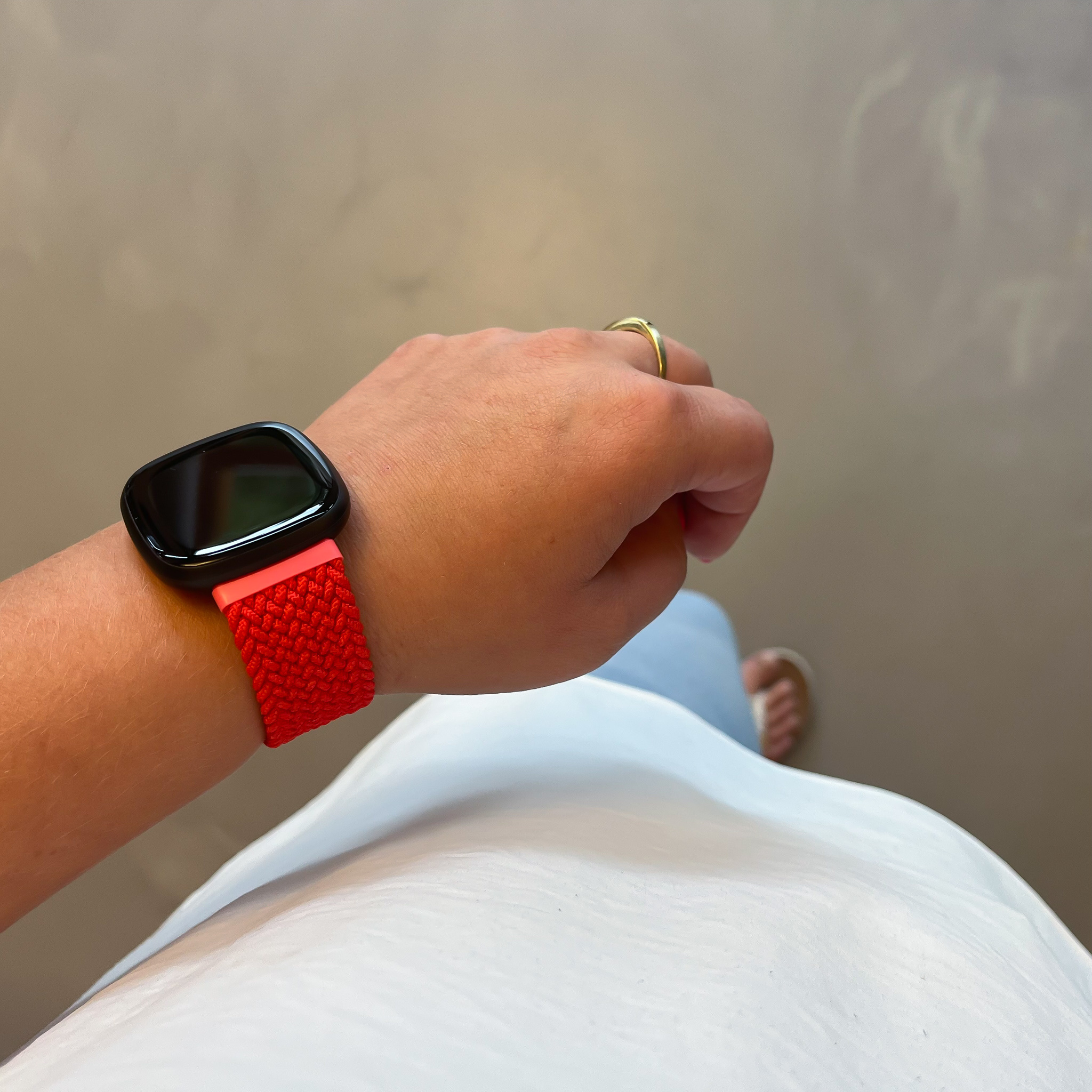 Cinturino Solo intrecciato in nylon per Fitbit Versa 3 / Sense - rosso