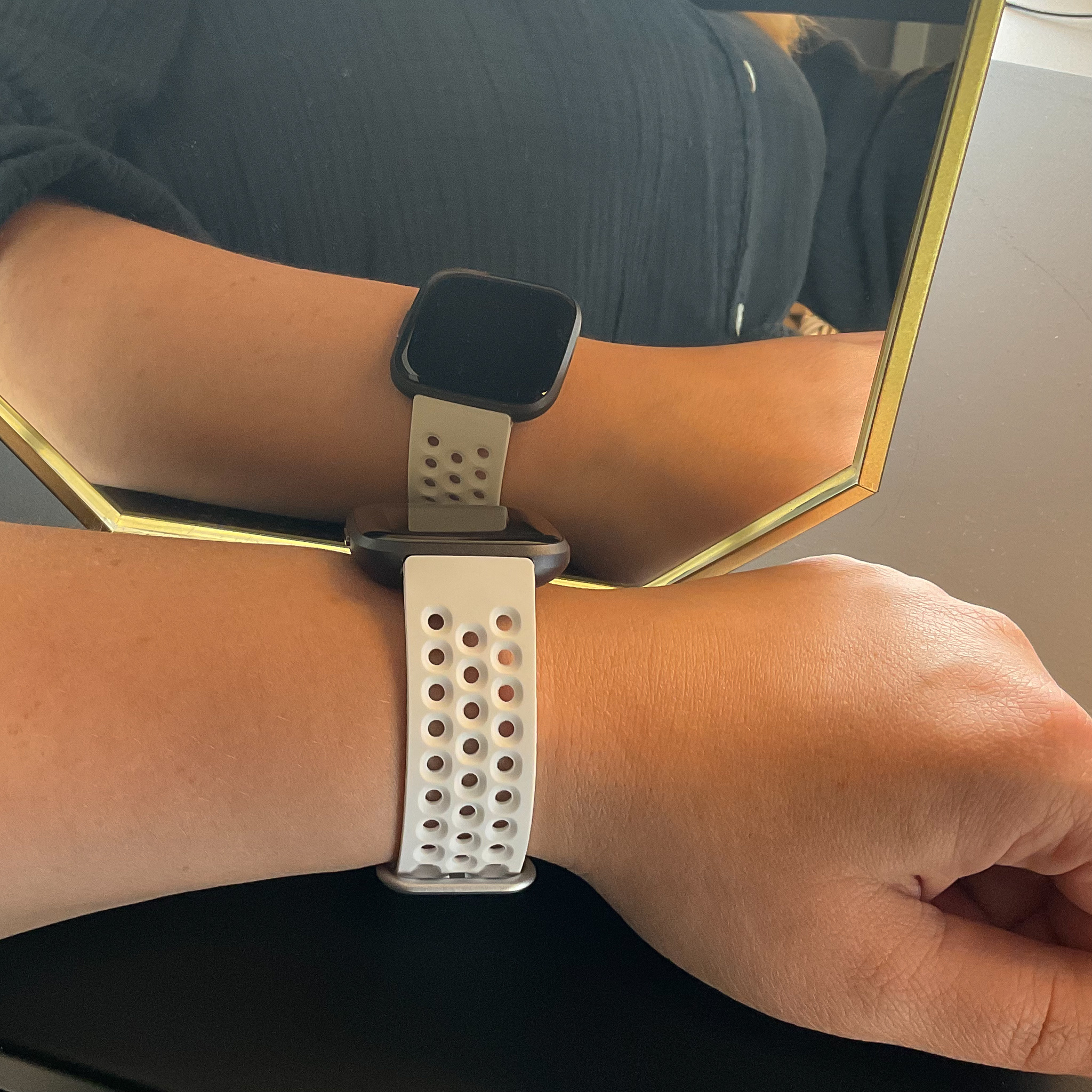 Cinturino sport point per Fitbit Versa - bianco